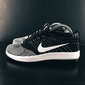 Nike Flyknit Racer G WMNS